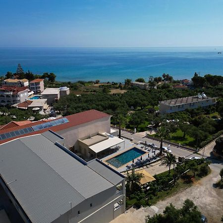 Remezzo Studios & Apartments อามูดี ภายนอก รูปภาพ