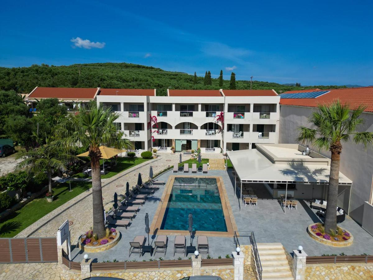 Remezzo Studios & Apartments อามูดี ภายนอก รูปภาพ