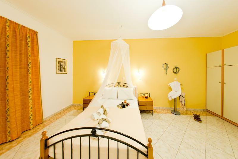 Remezzo Studios & Apartments อามูดี ภายนอก รูปภาพ