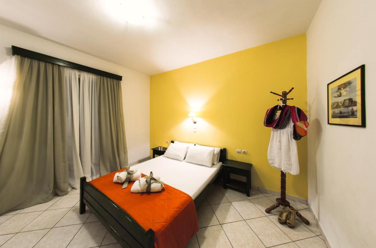 Remezzo Studios & Apartments อามูดี ภายนอก รูปภาพ