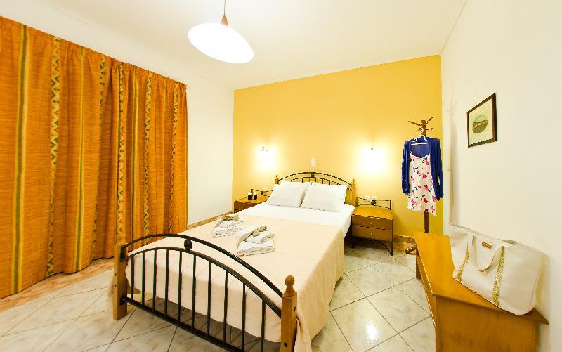 Remezzo Studios & Apartments อามูดี ภายนอก รูปภาพ